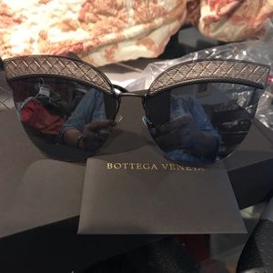 Bottega Veneta sunglasses